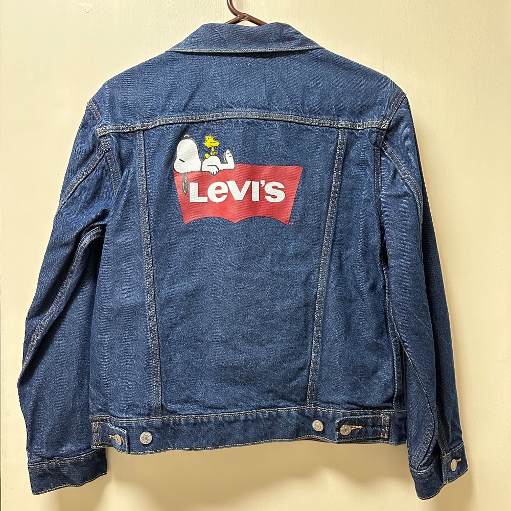 Levis Snoopy denim jacket